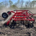 Культиватор прицепной трехрядный